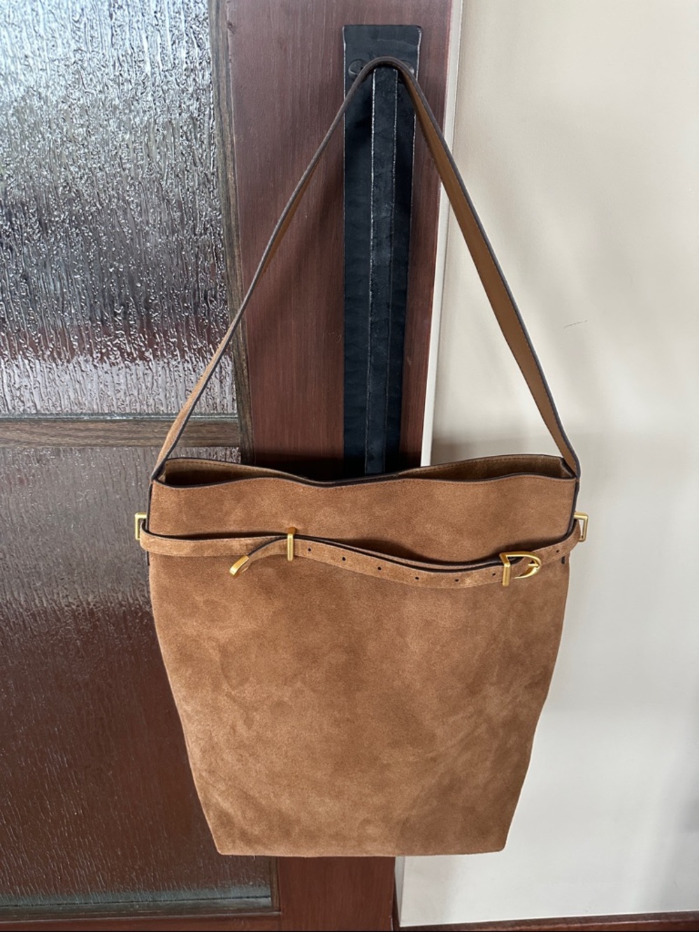 Madewell The Essential Belted Bucket Tote In Suede. NWT